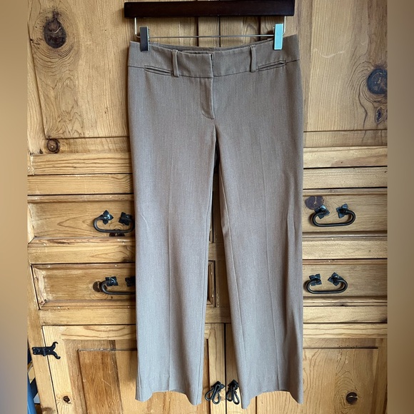 LOFT Pants - Ann Taylor LOFT beige trousers, size 00P, excellent condition